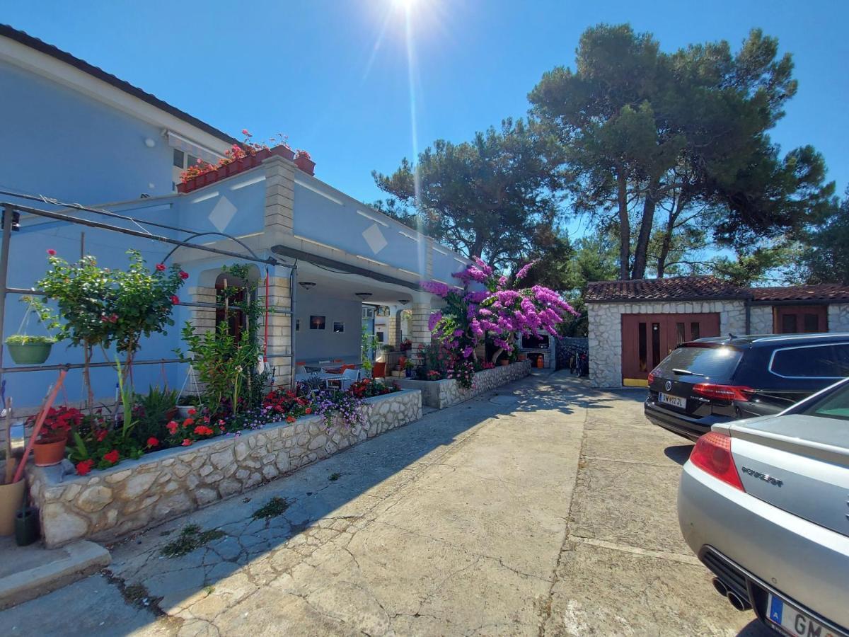 Kuca Luce Hotell Mali Lošinj Eksteriør bilde
